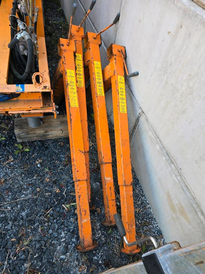 4x Stützen für Salzstreuer Container Wohnkabine Schmidt Epoke Gmeiner Salzsilo Streuautomat Winterdienst - Salzstreuer: das Bild 1 4x Stützen für Salzstreuer Container Wohnkabine Schmidt Epoke Gmeiner Salzsilo Streuautomat Winterdienst - Salzstreuer: das Bild 1