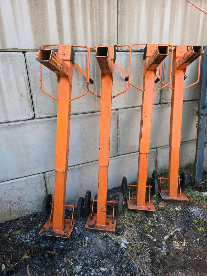 4x Stützen für Salzstreuer Container Wohnkabine Schmidt Epoke Gmeiner Salzsilo Streuautomat Winterdienst - Salzstreuer: das Bild 1 4x Stützen für Salzstreuer Container Wohnkabine Schmidt Epoke Gmeiner Salzsilo Streuautomat Winterdienst - Salzstreuer: das Bild 1