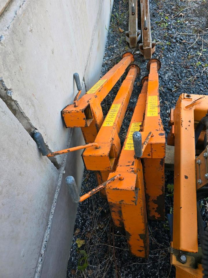 4x Stützen für Salzstreuer Container Wohnkabine Schmidt Epoke Gmeiner Salzsilo Streuautomat Winterdienst - Salzstreuer: das Bild 2 4x Stützen für Salzstreuer Container Wohnkabine Schmidt Epoke Gmeiner Salzsilo Streuautomat Winterdienst - Salzstreuer: das Bild 2
