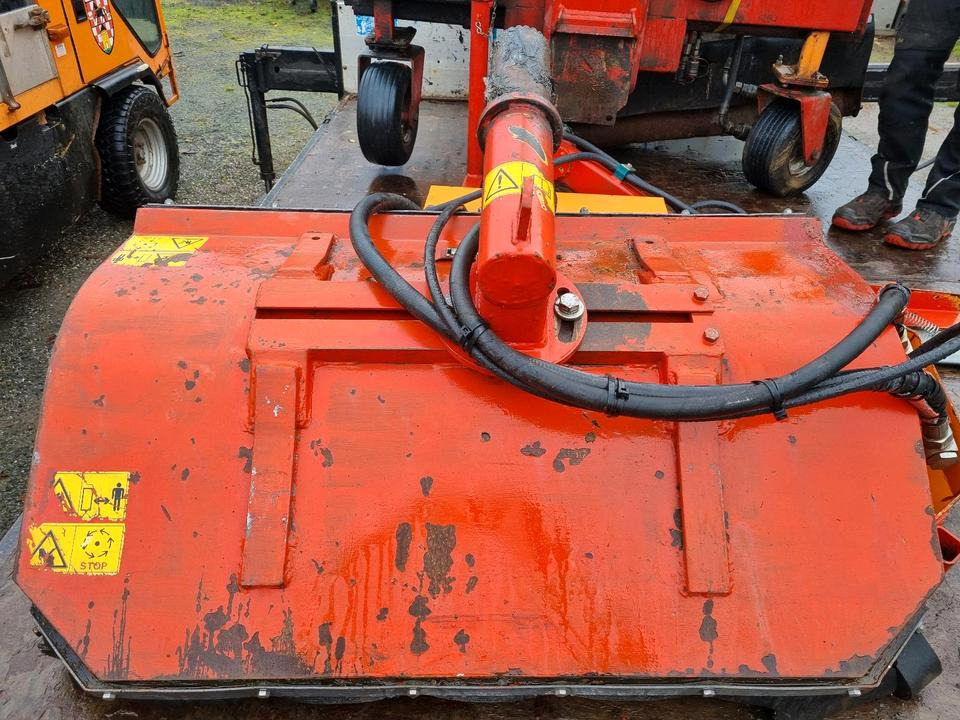 Dücker MK10 Mulchkopf Mähausleger Böschungsmulcher Böschungsmäher - Schlegelmäher/ Mulcher: das Bild 1 Dücker MK10 Mulchkopf Mähausleger Böschungsmulcher Böschungsmäher - Schlegelmäher/ Mulcher: das Bild 1