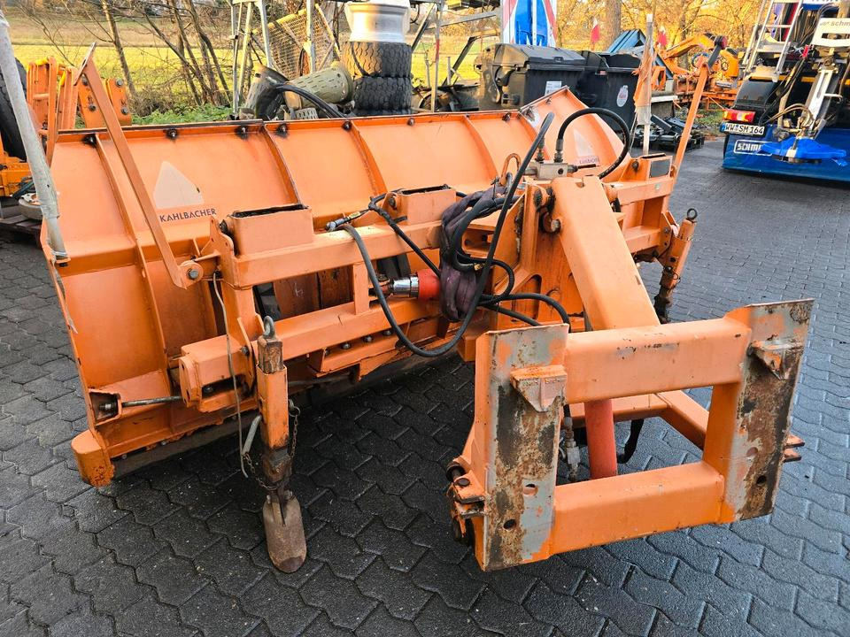 Kahlbacher Vampir 2.8m. Schneeschieber Schneeschild Winterdienst Räumschild Schneepflug passend für Traktor Unimog 405 UGE UGN Fronthydraulik - Schneepflug: das Bild 3 Kahlbacher Vampir 2.8m. Schneeschieber Schneeschild Winterdienst Räumschild Schneepflug passend für Traktor Unimog 405 UGE UGN Fronthydraulik - Schneepflug: das Bild 3