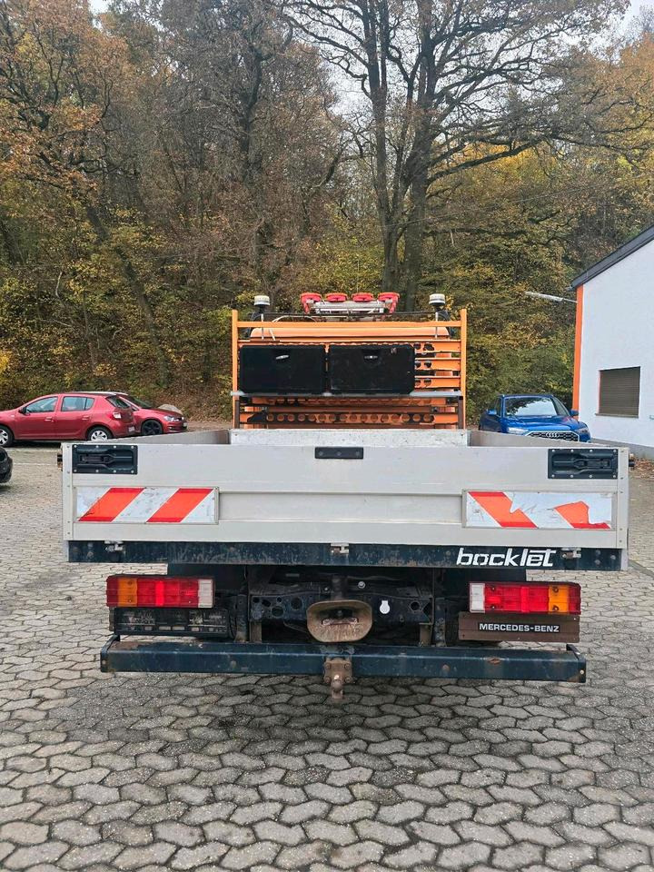 Mercedes-Benz Vario 613D Bluetec 5 Pritsche Doka LKW - Pritsche LKW: das Bild 3 Mercedes-Benz Vario 613D Bluetec 5 Pritsche Doka LKW - Pritsche LKW: das Bild 3