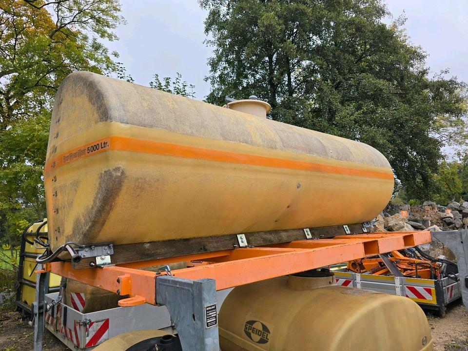 Mulag 5000FL 5m3 Wassertank Speidel Wasserfass für Unimog UGE UGN 405 U300 400 500 427 430 LKW Boschung wassertank Laugentank Bewässerung 5000liter LKW - Tankcontainer: das Bild 2 Mulag 5000FL 5m3 Wassertank Speidel Wasserfass für Unimog UGE UGN 405 U300 400 500 427 430 LKW Boschung wassertank Laugentank Bewässerung 5000liter LKW - Tankcontainer: das Bild 2