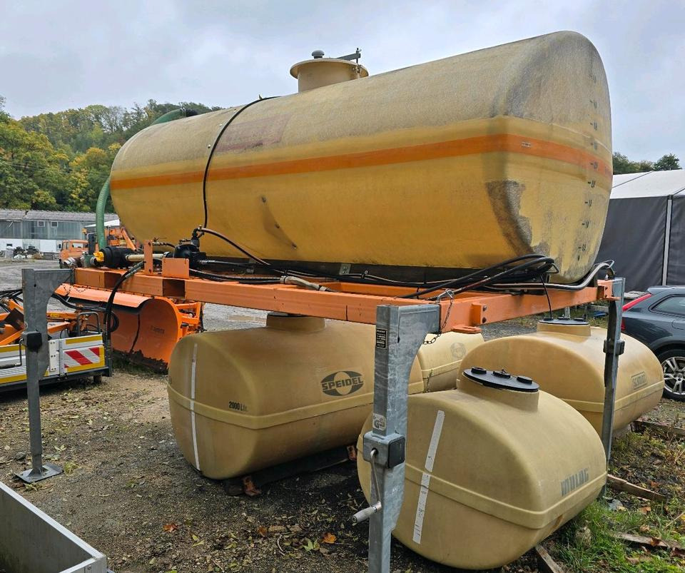 Mulag 5000FL 5m3 Wassertank Speidel Wasserfass für Unimog UGE UGN 405 U300 400 500 427 430 LKW Boschung wassertank Laugentank Bewässerung 5000liter LKW - Tankcontainer: das Bild 3 Mulag 5000FL 5m3 Wassertank Speidel Wasserfass für Unimog UGE UGN 405 U300 400 500 427 430 LKW Boschung wassertank Laugentank Bewässerung 5000liter LKW - Tankcontainer: das Bild 3