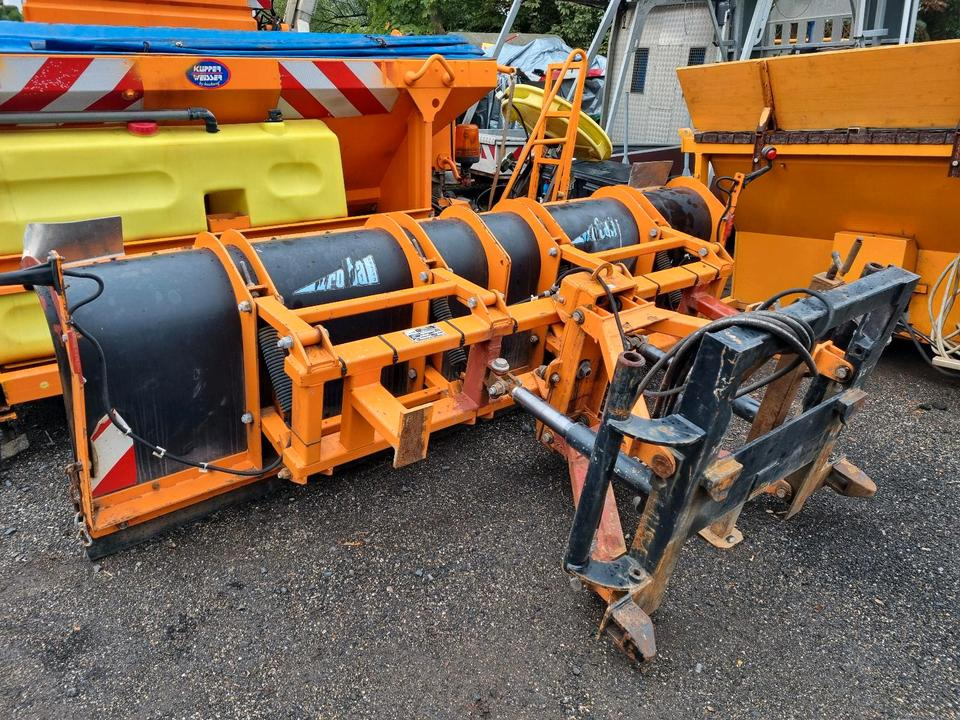 Rolba Schneepflug Schneeschild Scheeschieber Winterdienst Unimog Schmidt LKW Traktor 3m. - Schneepflug: das Bild 1 Rolba Schneepflug Schneeschild Scheeschieber Winterdienst Unimog Schmidt LKW Traktor 3m. - Schneepflug: das Bild 1