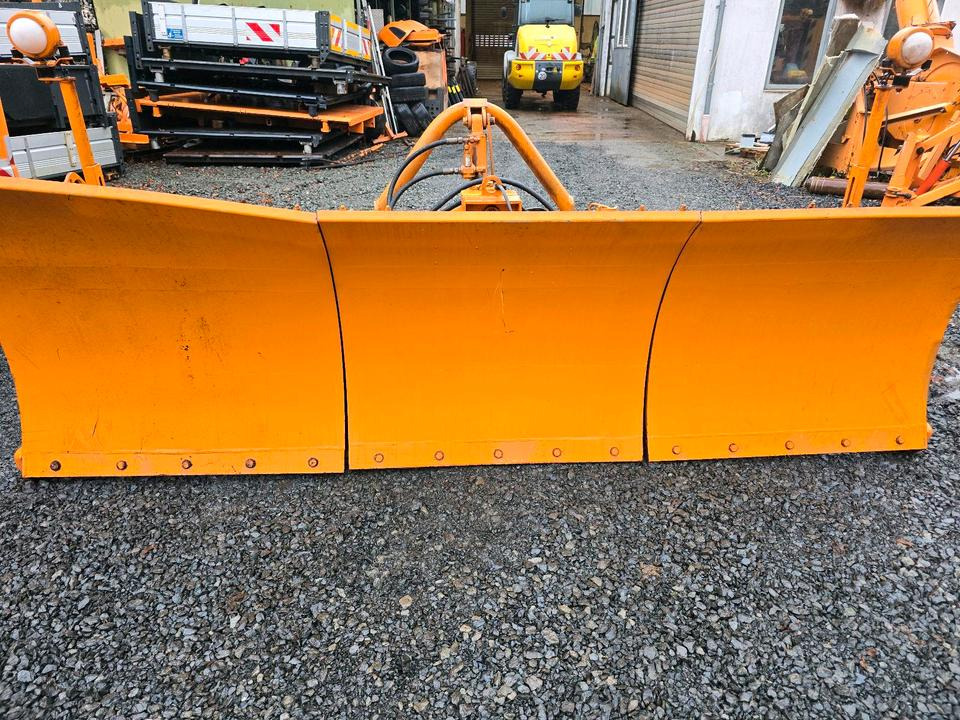 Schneepflug Schmidt MF 2.4 3m. Schneeschieber Schneeschild Winterdienst Räumschild Schneepflug passend für Traktor Unimog 405 UGE UGN Fronthydraulik: das Bild 7 Schneepflug Schmidt MF 2.4 3m. Schneeschieber Schneeschild Winterdienst Räumschild Schneepflug passend für Traktor Unimog 405 UGE UGN Fronthydraulik: das Bild 7