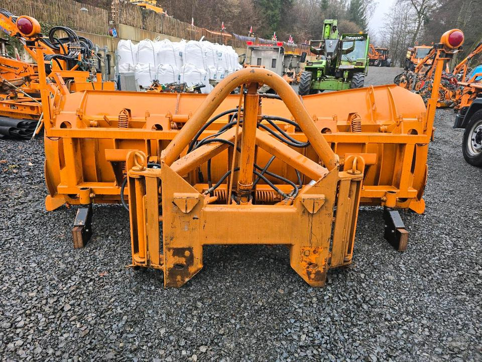 Schmidt MF 2.4 3m. Schneeschieber Schneeschild Winterdienst Räumschild Schneepflug passend für Traktor Unimog 405 UGE UGN Fronthydraulik - Schneepflug: das Bild 3 Schmidt MF 2.4 3m. Schneeschieber Schneeschild Winterdienst Räumschild Schneepflug passend für Traktor Unimog 405 UGE UGN Fronthydraulik - Schneepflug: das Bild 3