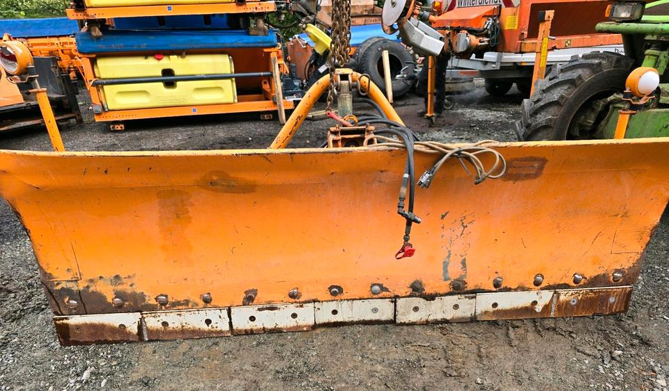 Schmidt Schneepflug F3 Schneeschild Schneeschieber CP3 3 2 1 für Unimog Mercedes-Benz - Schneepflug: das Bild 5 Schmidt Schneepflug F3 Schneeschild Schneeschieber CP3 3 2 1 für Unimog Mercedes-Benz - Schneepflug: das Bild 5