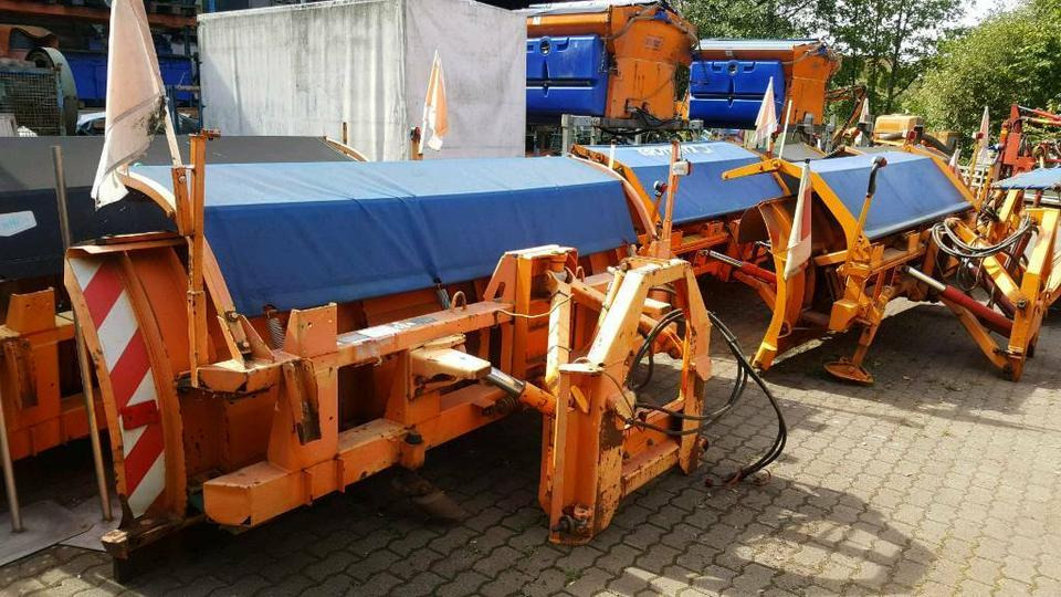 Schneepflug Schmidt Beilhack Winterdienst Schneeschild Unimog - Schneepflug: das Bild 2 Schneepflug Schmidt Beilhack Winterdienst Schneeschild Unimog - Schneepflug: das Bild 2