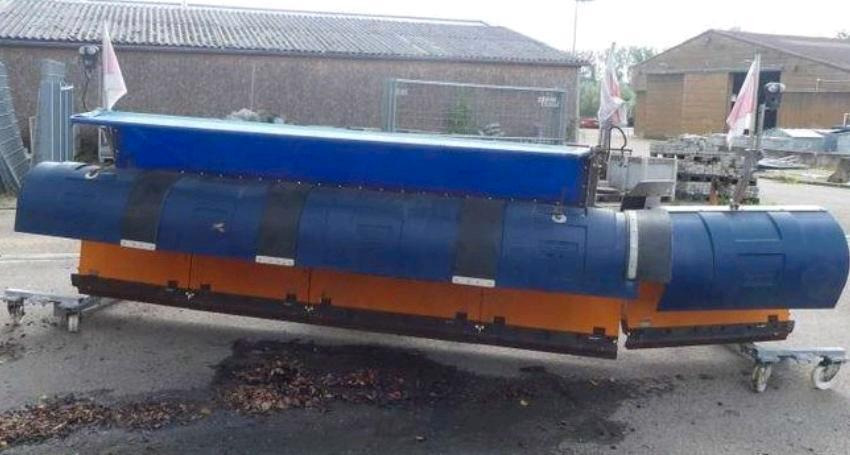 Schneepflug Schmidt ML 51-A 5,1m Schneeschild Schneeschieber Schmidt passend für LKW Autobahn Winterdienst - Schneepflug: das Bild 4 Schneepflug Schmidt ML 51-A 5,1m Schneeschild Schneeschieber Schmidt passend für LKW Autobahn Winterdienst - Schneepflug: das Bild 4