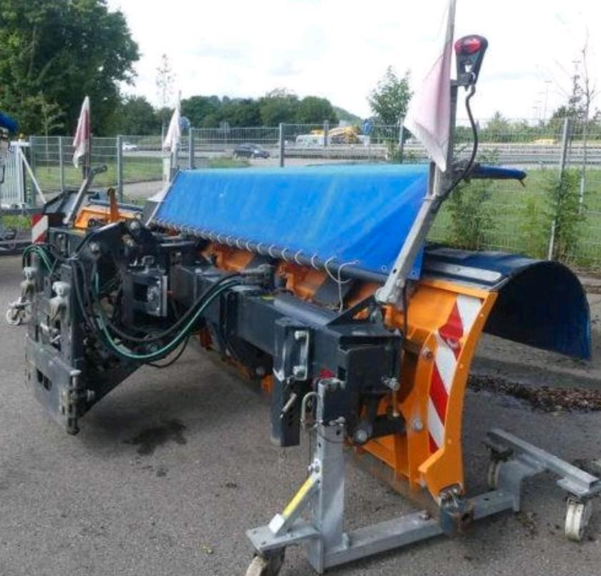 Schneepflug Schmidt ML 51-A 5,1m Schneeschild Schneeschieber Schmidt passend für LKW Autobahn Winterdienst - Schneepflug: das Bild 2 Schneepflug Schmidt ML 51-A 5,1m Schneeschild Schneeschieber Schmidt passend für LKW Autobahn Winterdienst - Schneepflug: das Bild 2