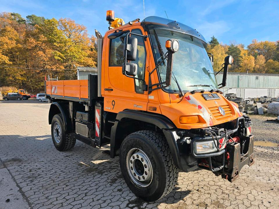 Unimog U500 2011 Bluetec 5 405/10 405/12 NKS-Z-UGN-43K Bluetec 5 Mercedes-Benz UGE UGN Hydrostat 6 Zylinder EasyDrive Variopilot Wechsellenkung - Schneeräumfahrzeug: das Bild 2 Unimog U500 2011 Bluetec 5 405/10 405/12 NKS-Z-UGN-43K Bluetec 5 Mercedes-Benz UGE UGN Hydrostat 6 Zylinder EasyDrive Variopilot Wechsellenkung - Schneeräumfahrzeug: das Bild 2