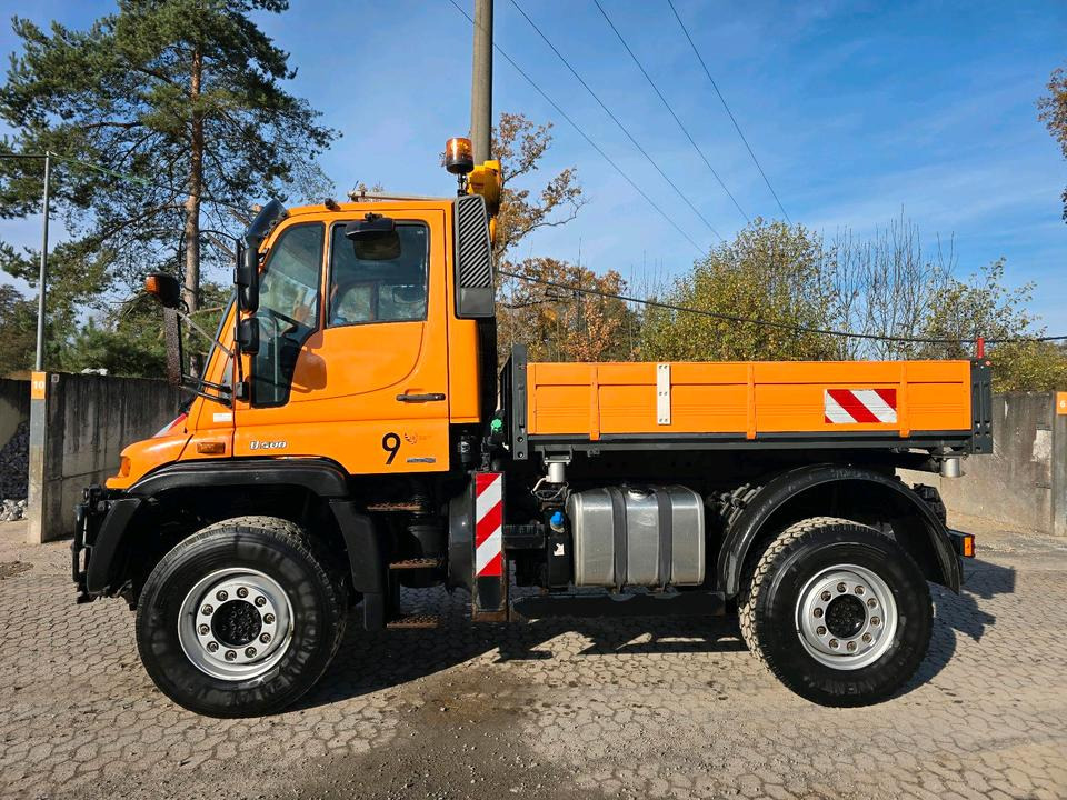 Unimog U500 2011 Bluetec 5 405/10 405/12 NKS-Z-UGN-43K Bluetec 5 Mercedes-Benz UGE UGN Hydrostat 6 Zylinder EasyDrive Variopilot Wechsellenkung - Schneeräumfahrzeug: das Bild 3 Unimog U500 2011 Bluetec 5 405/10 405/12 NKS-Z-UGN-43K Bluetec 5 Mercedes-Benz UGE UGN Hydrostat 6 Zylinder EasyDrive Variopilot Wechsellenkung - Schneeräumfahrzeug: das Bild 3