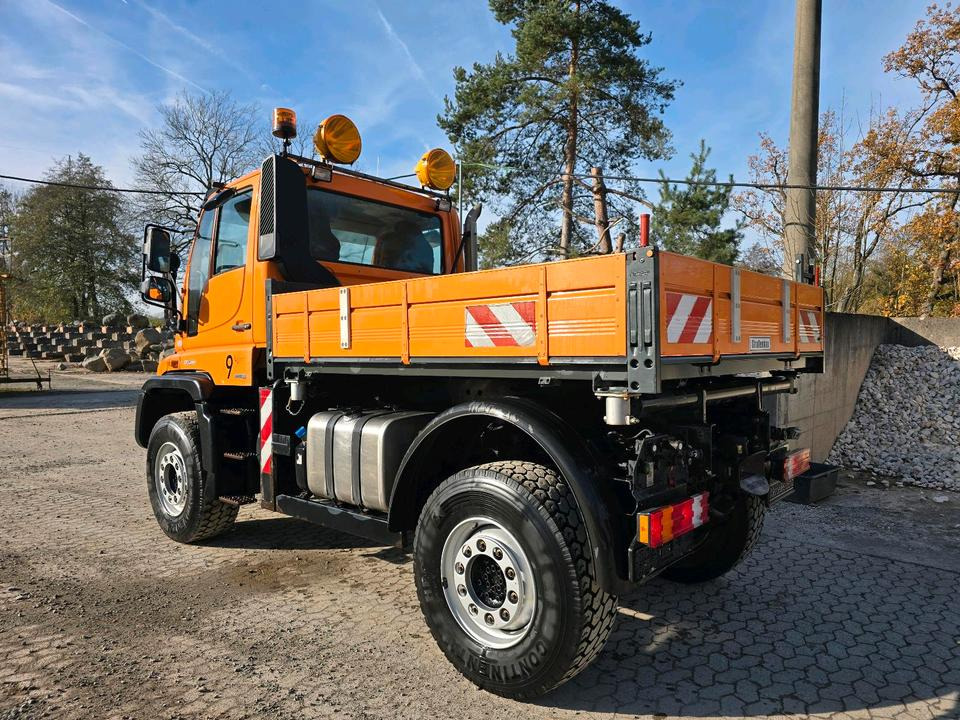 Unimog U500 2011 Bluetec 5 405/10 405/12 NKS-Z-UGN-43K Bluetec 5 Mercedes-Benz UGE UGN Hydrostat 6 Zylinder EasyDrive Variopilot Wechsellenkung - Schneeräumfahrzeug: das Bild 4 Unimog U500 2011 Bluetec 5 405/10 405/12 NKS-Z-UGN-43K Bluetec 5 Mercedes-Benz UGE UGN Hydrostat 6 Zylinder EasyDrive Variopilot Wechsellenkung - Schneeräumfahrzeug: das Bild 4
