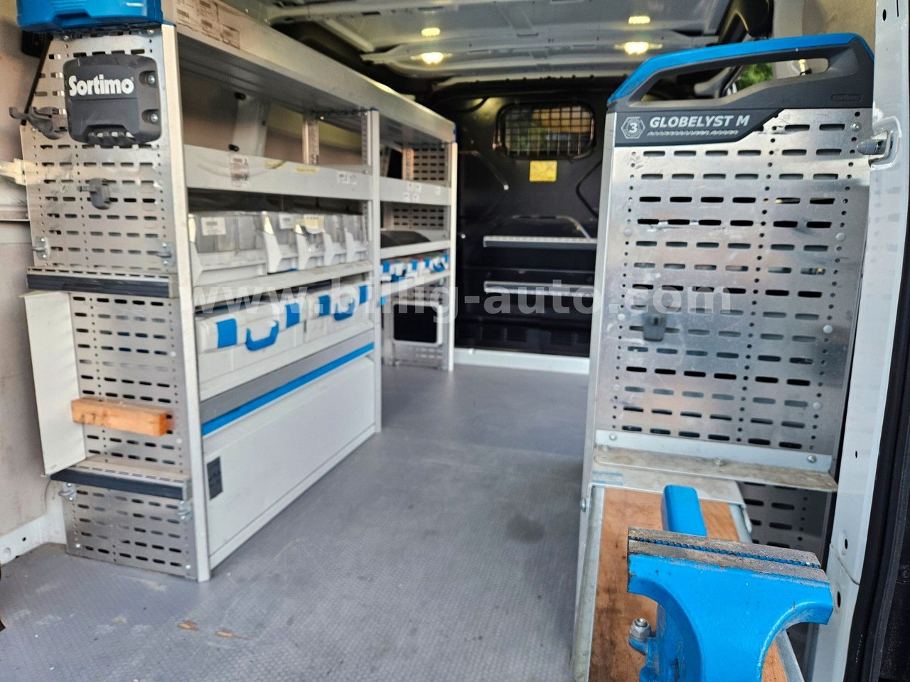 Ford Transit Custom Sortimo Werkstatt 1.Hd EU6 - Personentransporter: das Bild 5 Ford Transit Custom Sortimo Werkstatt 1.Hd EU6 - Personentransporter: das Bild 5