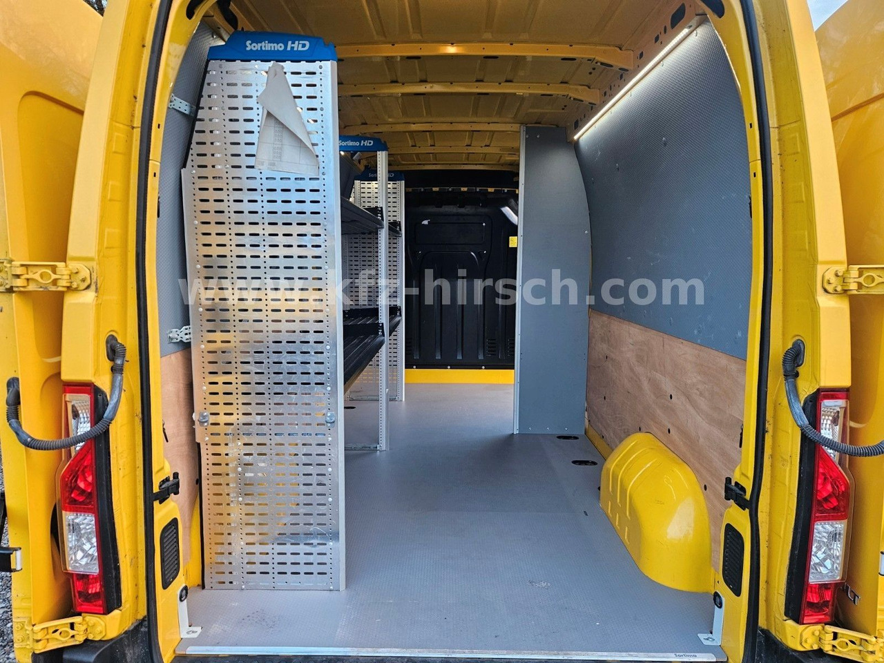 Renault Master EURO 6 *Klima*EU6*Bluetooth*Kamera*MAXI - Kastenwagen: das Bild 4 Renault Master EURO 6 *Klima*EU6*Bluetooth*Kamera*MAXI - Kastenwagen: das Bild 4