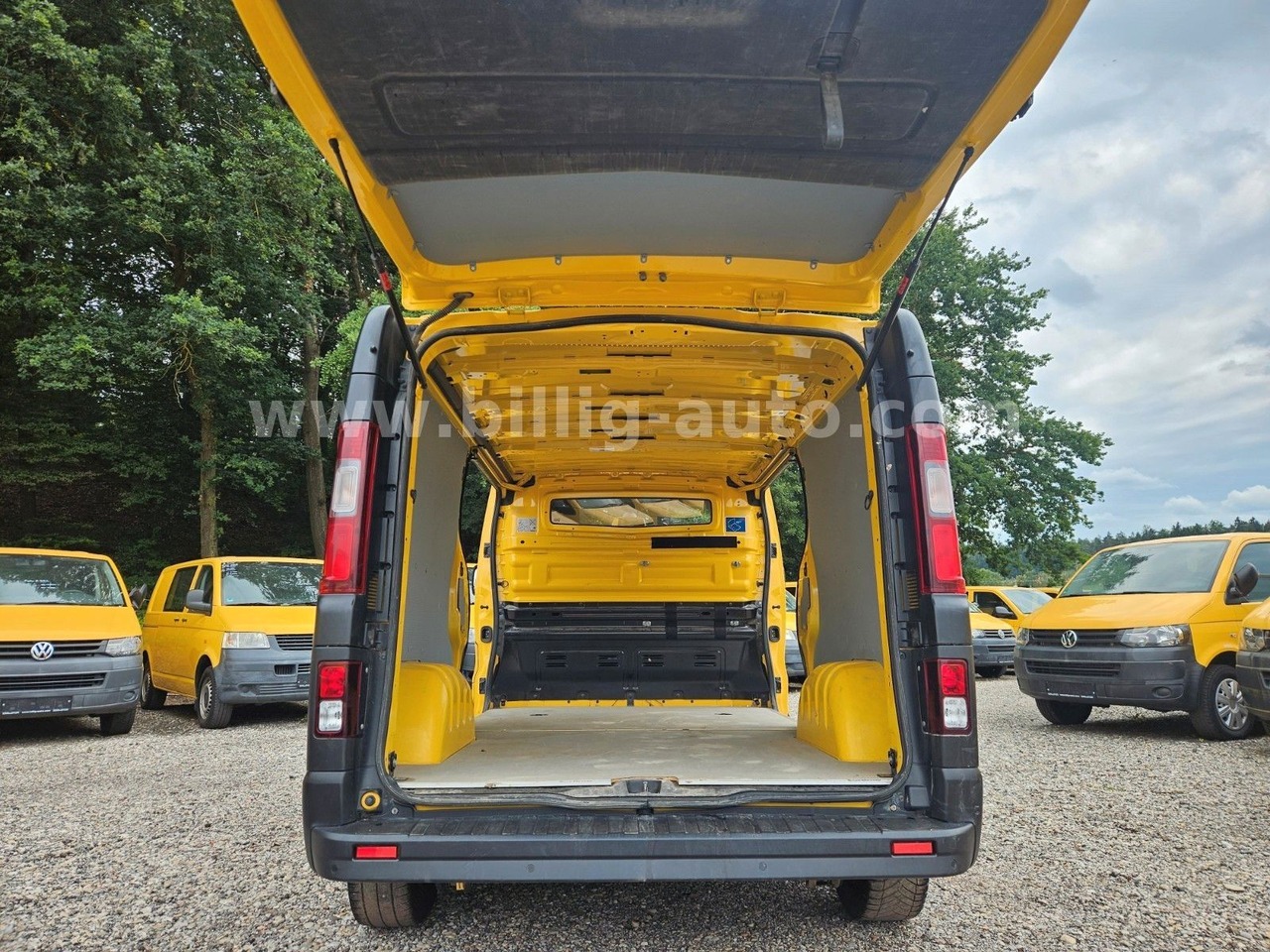 Renault Trafic L2H1 MAXI LANG 2xSCHIEBETÜR LED Kamera E6 - Kleintransporter: das Bild 3 Renault Trafic L2H1 MAXI LANG 2xSCHIEBETÜR LED Kamera E6 - Kleintransporter: das Bild 3