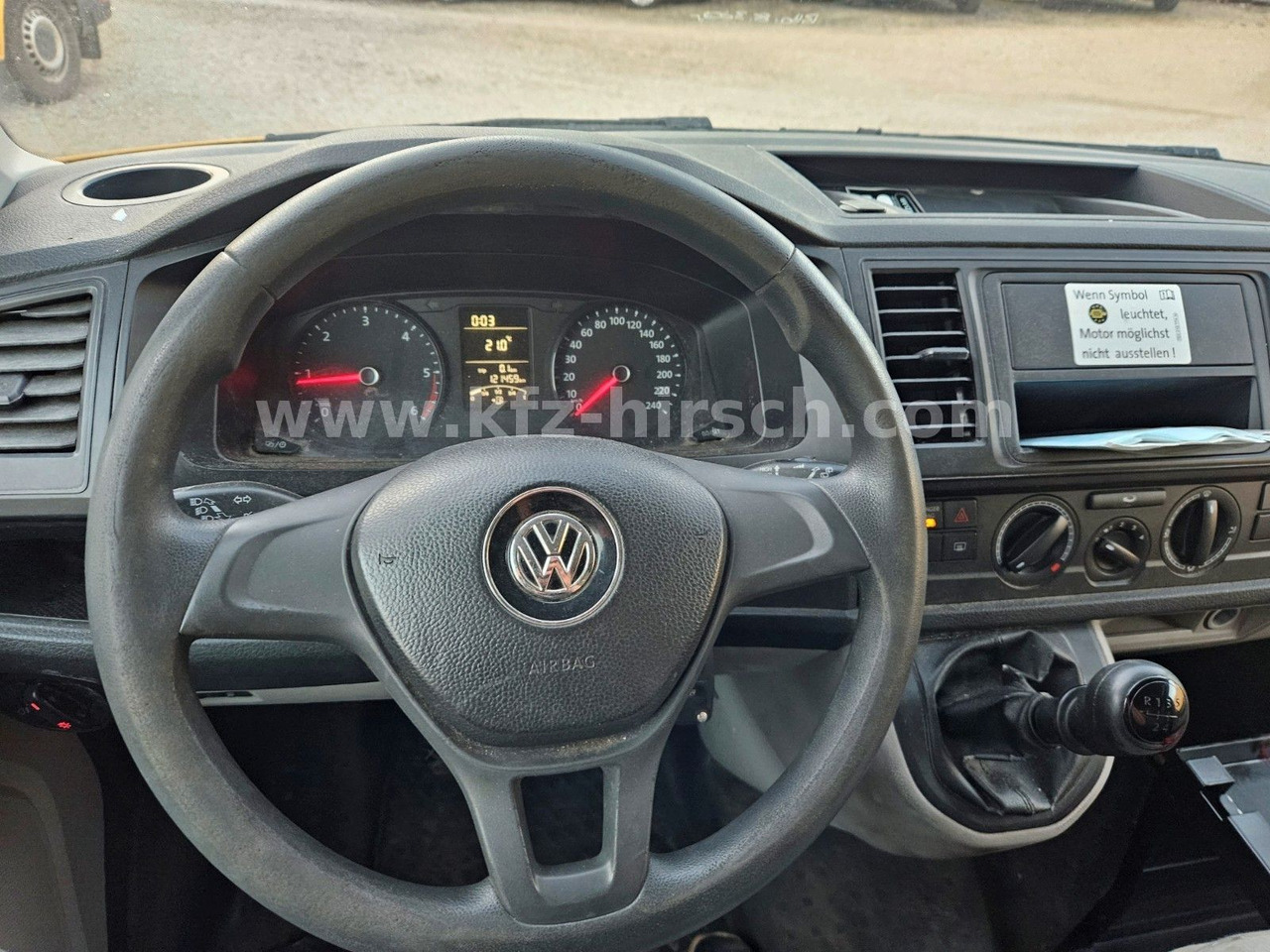 Volkswagen T6 Transporter 2.0TDI 2xSchiebetüre 1.Hd - Personentransporter: das Bild 5 Volkswagen T6 Transporter 2.0TDI 2xSchiebetüre 1.Hd - Personentransporter: das Bild 5