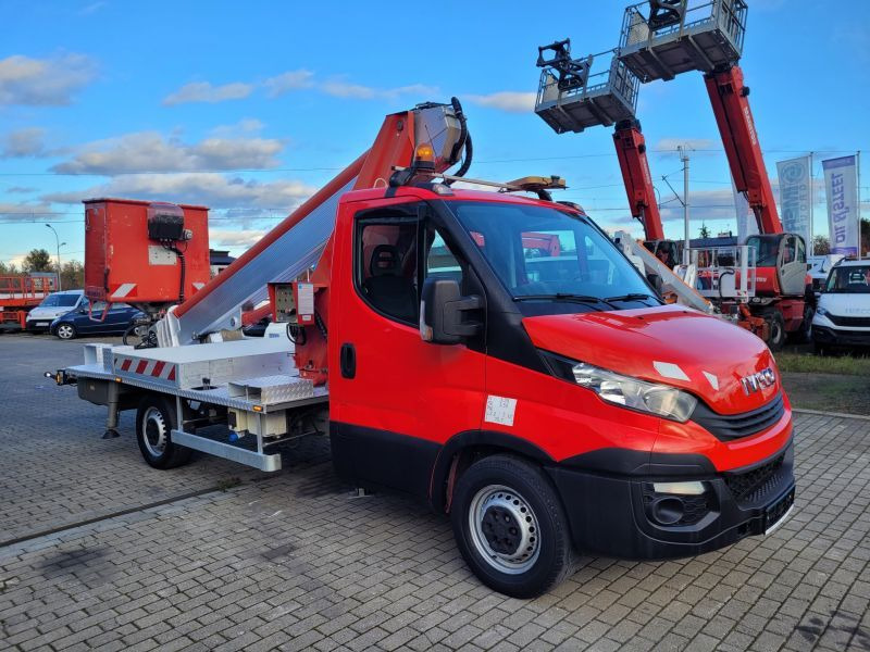 Iveco Daily 35S11 podnośnik koszowy 20 m Multitel MT202DS - LKW mit Arbeitsbühne: das Bild 2 Iveco Daily 35S11 podnośnik koszowy 20 m Multitel MT202DS - LKW mit Arbeitsbühne: das Bild 2