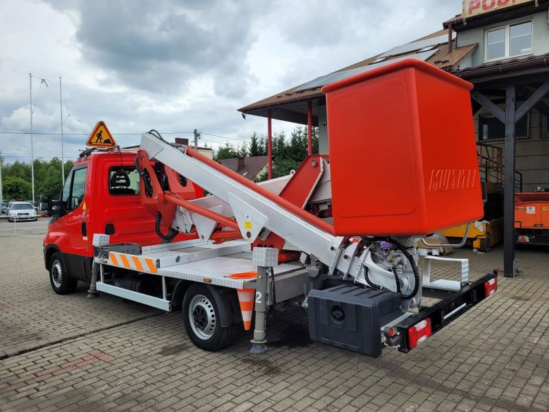 Iveco Daily 35S11 podnośnik koszowy 20 m Multitel MX200 - LKW mit Arbeitsbühne: das Bild 5 Iveco Daily 35S11 podnośnik koszowy 20 m Multitel MX200 - LKW mit Arbeitsbühne: das Bild 5