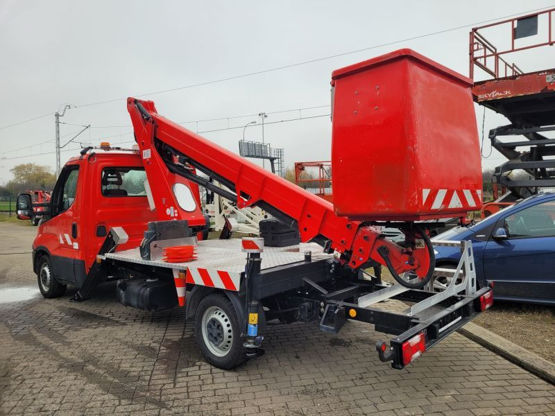 Iveco Daily 35S12 podnośnik koszowy 17 m CTE B-Lift 17 - LKW mit Arbeitsbühne: das Bild 2 Iveco Daily 35S12 podnośnik koszowy 17 m CTE B-Lift 17 - LKW mit Arbeitsbühne: das Bild 2
