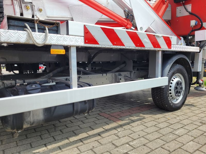 Iveco Daily 35S12 podnośnik koszowy 21 m Multitel MX210 - LKW mit Arbeitsbühne: das Bild 4 Iveco Daily 35S12 podnośnik koszowy 21 m Multitel MX210 - LKW mit Arbeitsbühne: das Bild 4