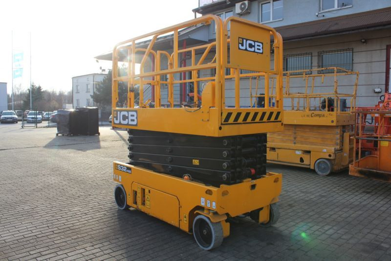 JCB podnośnik nożycowy elektryczny 12 m JCB S3246E - Scherenbühne: das Bild 5 JCB podnośnik nożycowy elektryczny 12 m JCB S3246E - Scherenbühne: das Bild 5