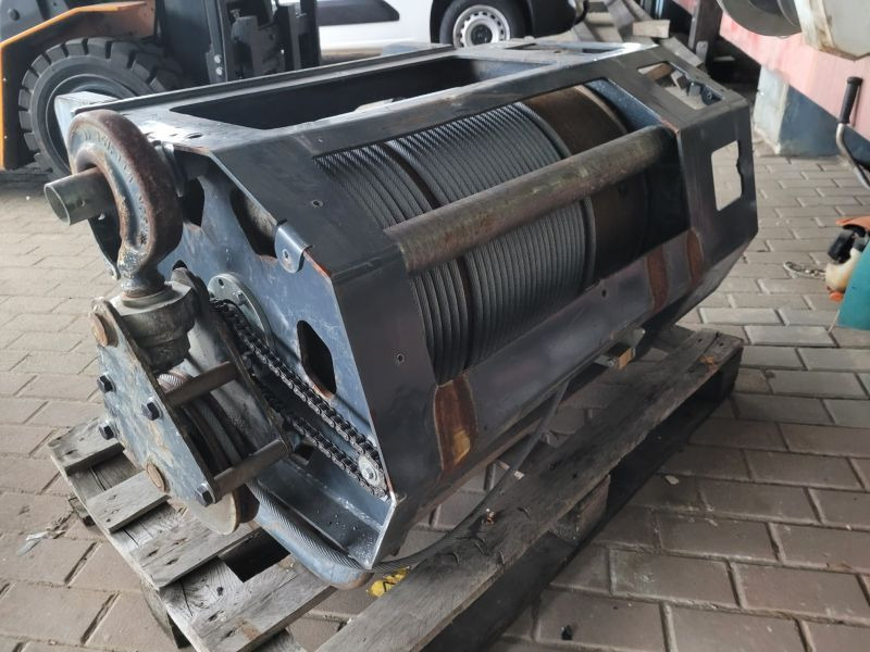 Merlo Ładowarka obrotowa 4x4 teleskopowa 21 m Merlo Roto 45.21 - Teleskoplader: das Bild 2 Merlo Ładowarka obrotowa 4x4 teleskopowa 21 m Merlo Roto 45.21 - Teleskoplader: das Bild 2