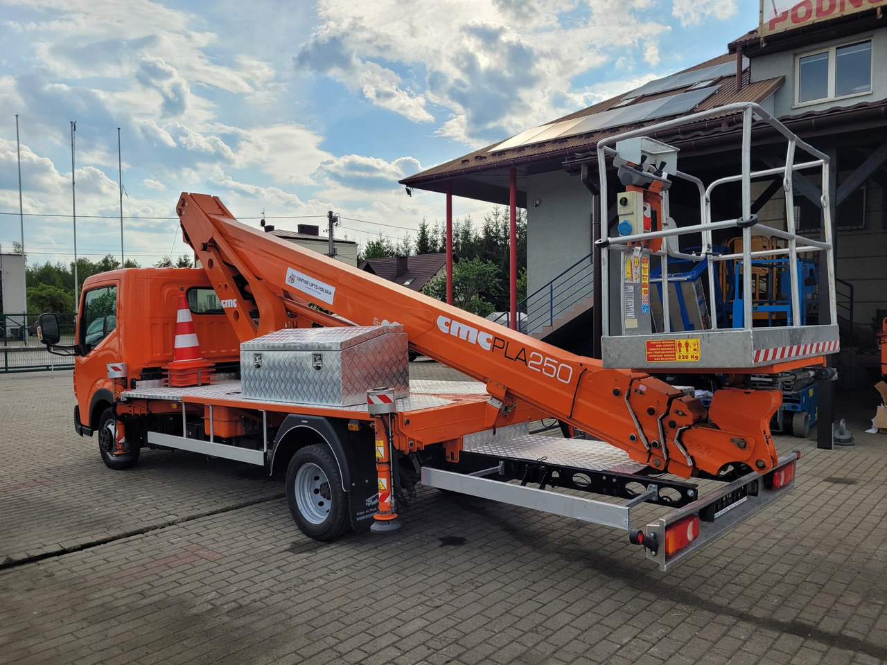 Renault Maxity podnośnik koszowy 25 m CMC PLA250 bucket truck boom lift - LKW mit Arbeitsbühne: das Bild 5 Renault Maxity podnośnik koszowy 25 m CMC PLA250 bucket truck boom lift - LKW mit Arbeitsbühne: das Bild 5