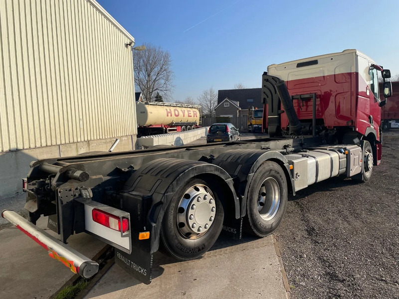 Renault T / 6x2 VOLLEDIG LUCHTGEVEERD / ALU VELGEN / HANDGESCHAKELD / LOW KM / ALU KIPPER 22.5 M3 - Kipper: das Bild 4 Renault T / 6x2 VOLLEDIG LUCHTGEVEERD / ALU VELGEN / HANDGESCHAKELD / LOW KM / ALU KIPPER 22.5 M3 - Kipper: das Bild 4