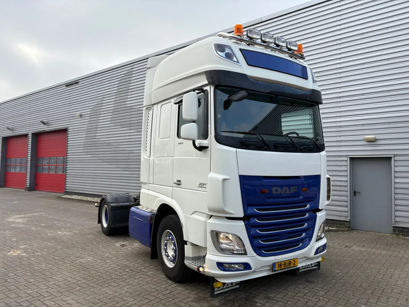 DAF XF 460 4x2 / ADR I II III KLASSE / HOLLAND TRUCK / APK - TUV JANUARI 2026 - Sattelzugmaschine: das Bild 1 DAF XF 460 4x2 / ADR I II III KLASSE / HOLLAND TRUCK / APK - TUV JANUARI 2026 - Sattelzugmaschine: das Bild 1