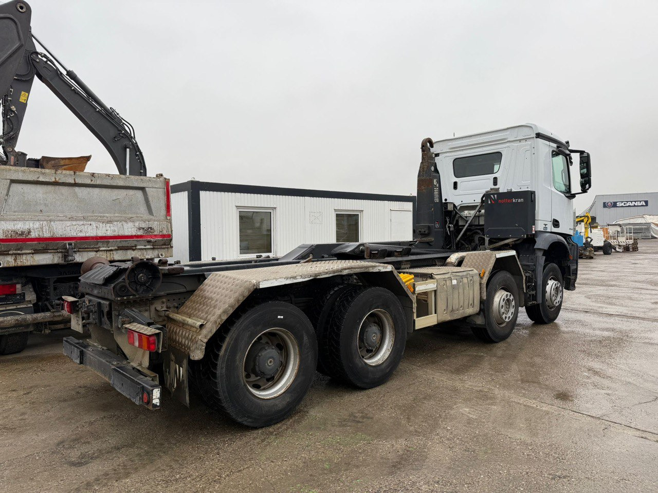 MERCEDES-BENZ Arocs 3245 - Abrollkipper: das Bild 2 MERCEDES-BENZ Arocs 3245 - Abrollkipper: das Bild 2