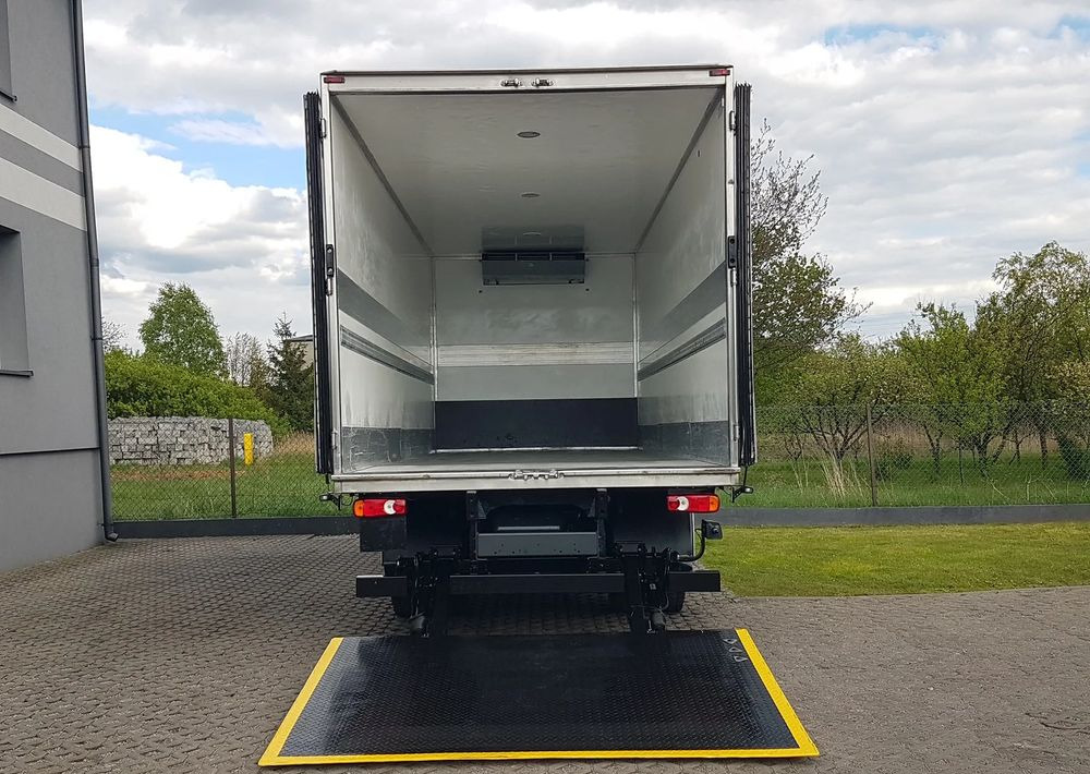 DAF 16T LF 230 WINDA CHŁODNIA 16EP 6,60x2,48x2,39 KLIMA IZOTERMA MROŹNIA - Kühlkoffer LKW: das Bild 5 DAF 16T LF 230 WINDA CHŁODNIA 16EP 6,60x2,48x2,39 KLIMA IZOTERMA MROŹNIA - Kühlkoffer LKW: das Bild 5