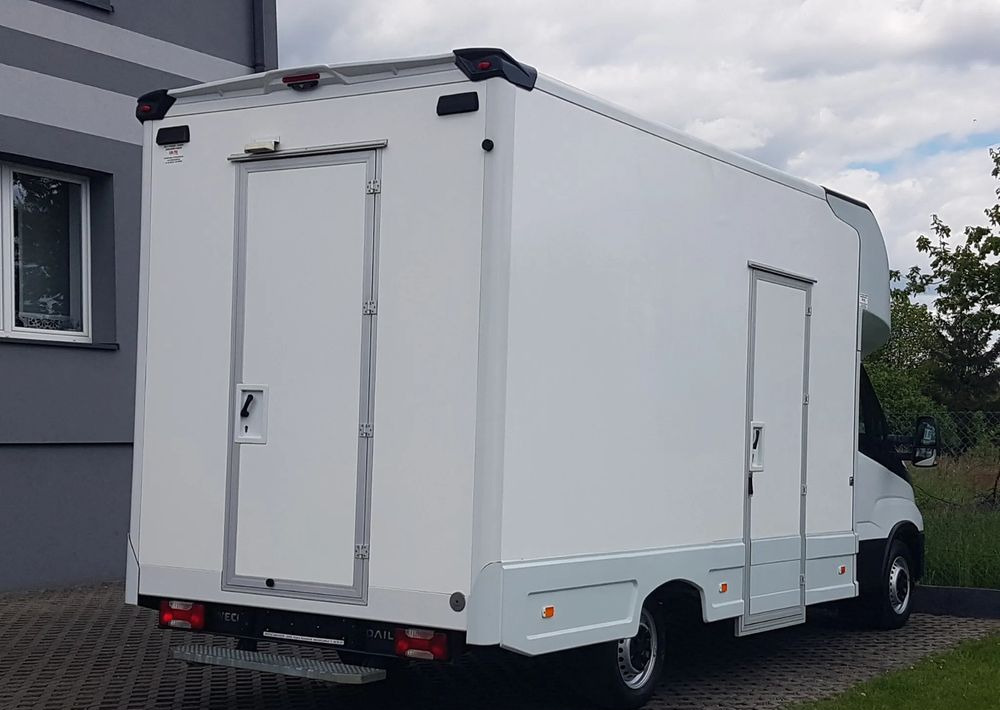 Iveco DAILY KONTENER NISKOPODŁOGOWY 4,43x2,23x2,42 SKLEP FOODTRUCK BAR KLIMA KONIOWÓZ KAMPER - Koffer Transporter: das Bild 4 Iveco DAILY KONTENER NISKOPODŁOGOWY 4,43x2,23x2,42 SKLEP FOODTRUCK BAR KLIMA KONIOWÓZ KAMPER - Koffer Transporter: das Bild 4