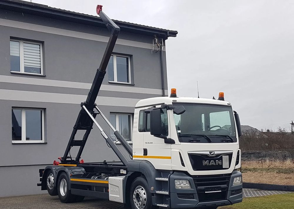 MAN TGS 26.420 E6 HAKOWIEC HS20 6x2 3-OSIE KLIMA - Abrollkipper: das Bild 1 MAN TGS 26.420 E6 HAKOWIEC HS20 6x2 3-OSIE KLIMA - Abrollkipper: das Bild 1