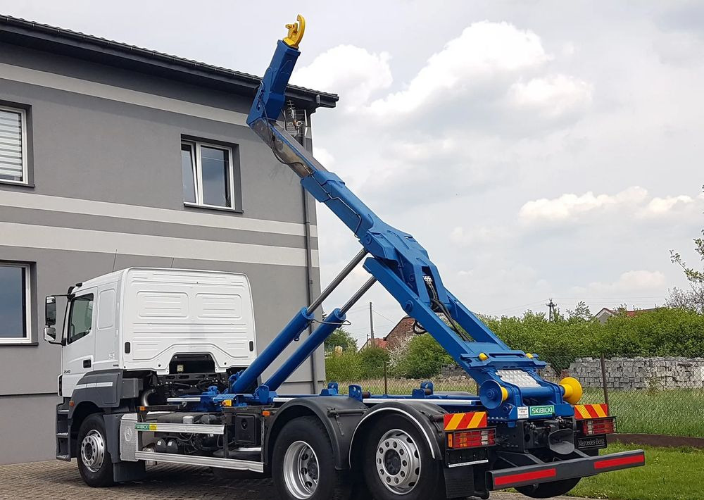 Mercedes-Benz AXOR ACTROS 2540 HAKOWIEC 3 OSIE - Abrollkipper: das Bild 3 Mercedes-Benz AXOR ACTROS 2540 HAKOWIEC 3 OSIE - Abrollkipper: das Bild 3