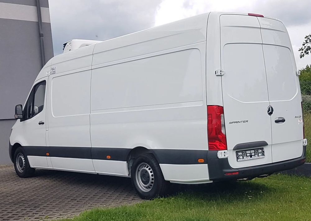Mercedes-Benz SPRINTER MAXI CHŁODNIA AGREGAT GRZANIE IZOTERMA KLIMA ZASILANIE Z SILNIKA + ELEKTRYCZNE - Kühltransporter: das Bild 3 Mercedes-Benz SPRINTER MAXI CHŁODNIA AGREGAT GRZANIE IZOTERMA KLIMA ZASILANIE Z SILNIKA + ELEKTRYCZNE - Kühltransporter: das Bild 3