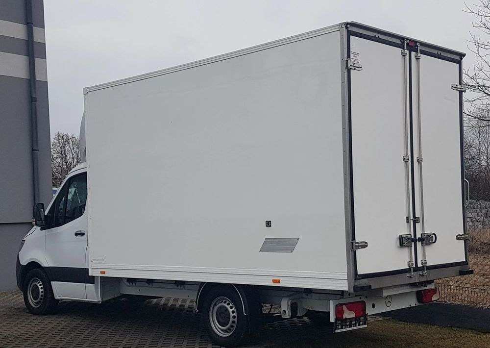 Mercedes-Benz Sprinter CHŁODNIA 8EP IZOTERMA AGREGAT ZANOTTI 4,12x2,15x2,30 KLIMA 314CDI - Kühltransporter: das Bild 3 Mercedes-Benz Sprinter CHŁODNIA 8EP IZOTERMA AGREGAT ZANOTTI 4,12x2,15x2,30 KLIMA 314CDI - Kühltransporter: das Bild 3