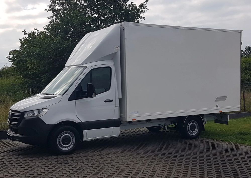 Mercedes-Benz Sprinter KONTENER 8EP 4,11x2,15x2,30 KLIMA 314 CDI MANUAL KRAJOWY - Koffer Transporter: das Bild 2 Mercedes-Benz Sprinter KONTENER 8EP 4,11x2,15x2,30 KLIMA 314 CDI MANUAL KRAJOWY - Koffer Transporter: das Bild 2