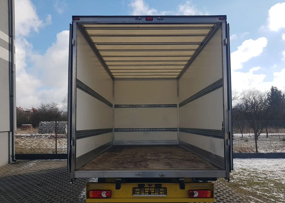 Renault MASTER KONTENER 8EP 4,21x2,23x2,22 KLIMA KRAJOWY MANUAL 6-BIEGÓW - Koffer Transporter: das Bild 5 Renault MASTER KONTENER 8EP 4,21x2,23x2,22 KLIMA KRAJOWY MANUAL 6-BIEGÓW - Koffer Transporter: das Bild 5