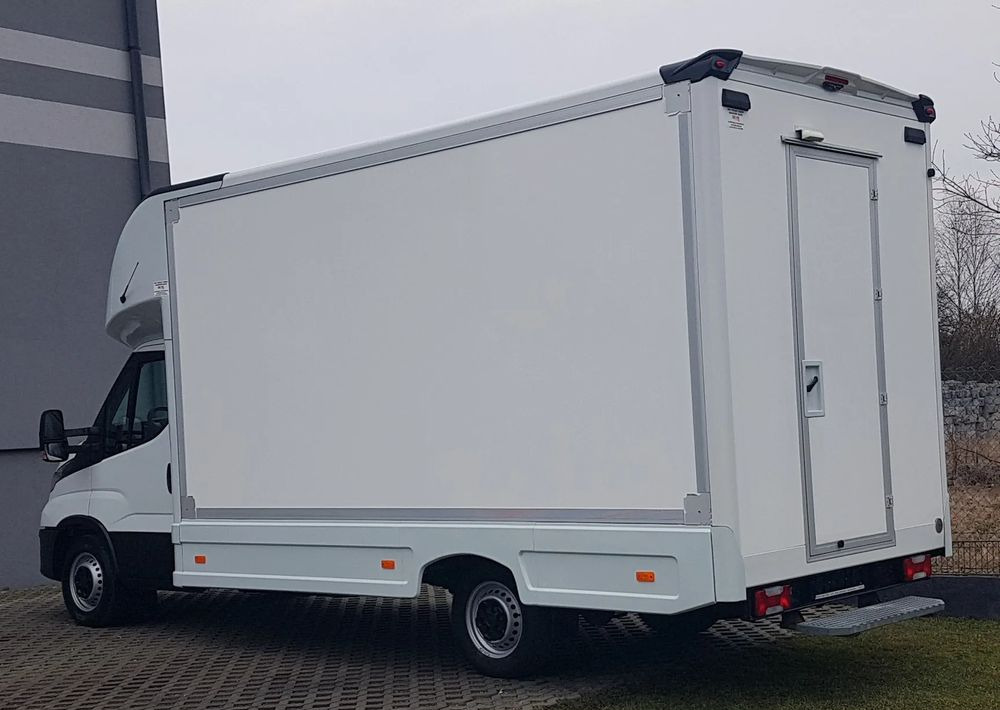 Iveco DAILY KONTENER NISKOPODŁOGOWY 4,43x2,23x2,42 SKLEP BAR FOODTRUCK KAMPER KLIMA - Wohnmobil: das Bild 3 Iveco DAILY KONTENER NISKOPODŁOGOWY 4,43x2,23x2,42 SKLEP BAR FOODTRUCK KAMPER KLIMA - Wohnmobil: das Bild 3