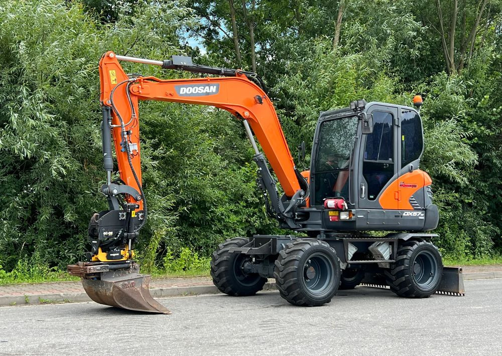 Doosan DOOSAN DX57W *ROTOTILT* 2200 Motogodzin JAK NOWA KOPARKA KOŁOWA STAN PERFEKCYJNY SPROWADZONA - Mobilbagger: das Bild 1 Doosan DOOSAN DX57W *ROTOTILT* 2200 Motogodzin JAK NOWA KOPARKA KOŁOWA STAN PERFEKCYJNY SPROWADZONA - Mobilbagger: das Bild 1