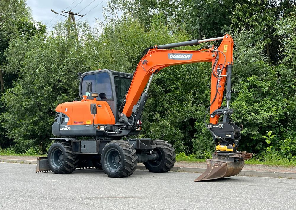 Doosan DOOSAN DX57W *ROTOTILT* 2200 Motogodzin JAK NOWA KOPARKA KOŁOWA STAN PERFEKCYJNY SPROWADZONA - Mobilbagger: das Bild 2 Doosan DOOSAN DX57W *ROTOTILT* 2200 Motogodzin JAK NOWA KOPARKA KOŁOWA STAN PERFEKCYJNY SPROWADZONA - Mobilbagger: das Bild 2