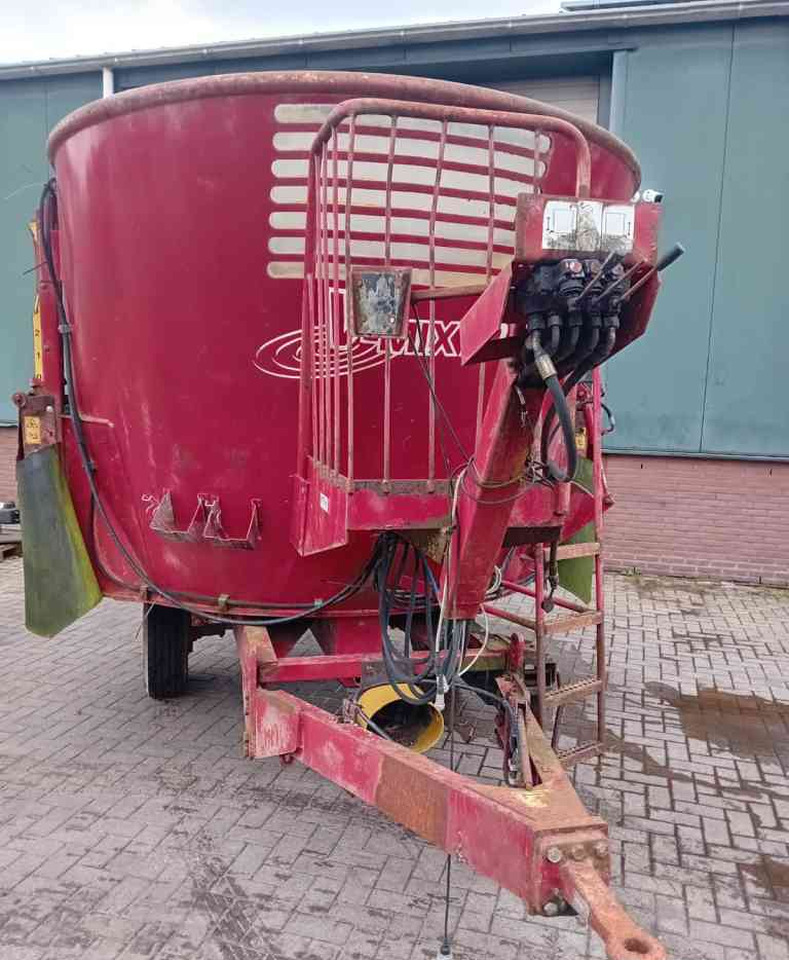 BVL V-Mix 10 voermengwagen - Futtermischwagen: das Bild 5 BVL V-Mix 10 voermengwagen - Futtermischwagen: das Bild 5