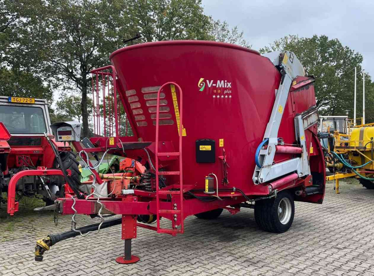 BVL V-Mix 12 LS Voermengwagen Voermachines - Futtermischwagen: das Bild 1 BVL V-Mix 12 LS Voermengwagen Voermachines - Futtermischwagen: das Bild 1