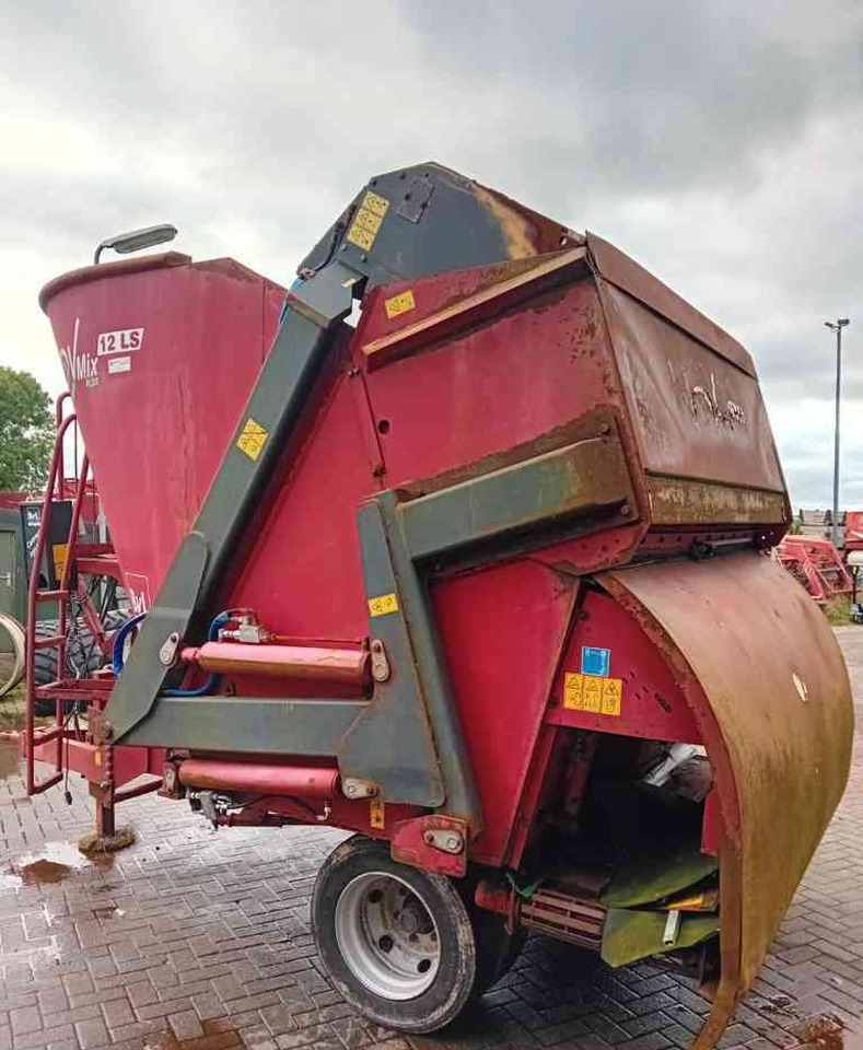 BVL V-Mix Plus 12 LS voermengwagen voermachines - Futtermischwagen: das Bild 5 BVL V-Mix Plus 12 LS voermengwagen voermachines - Futtermischwagen: das Bild 5