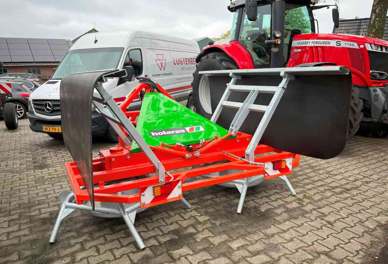 Holaras Jumbo HK kuilverdeler nieuw Weidebouwmachines - Silotechnik: das Bild 2 Holaras Jumbo HK kuilverdeler nieuw Weidebouwmachines - Silotechnik: das Bild 2