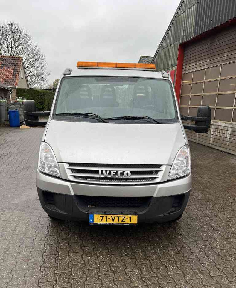 Iveco IVECO 40C18/T EURO 4 BE Combinatie. - Minisattelzug, Tieflader Auflieger: das Bild 5 Iveco IVECO 40C18/T EURO 4 BE Combinatie. - Minisattelzug, Tieflader Auflieger: das Bild 5