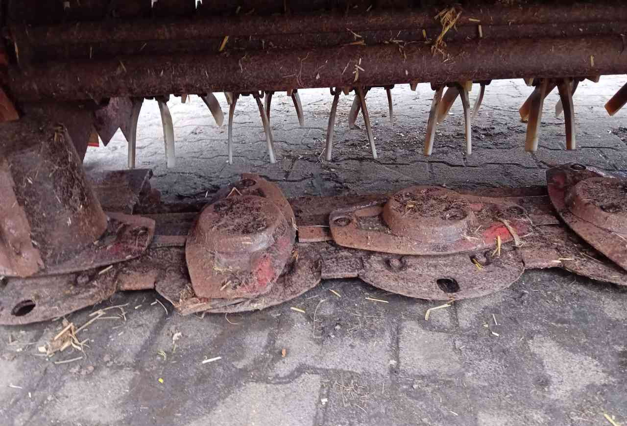 Kuhn FC243 schijvenmaaier - Mähwerk: das Bild 5 Kuhn FC243 schijvenmaaier - Mähwerk: das Bild 5