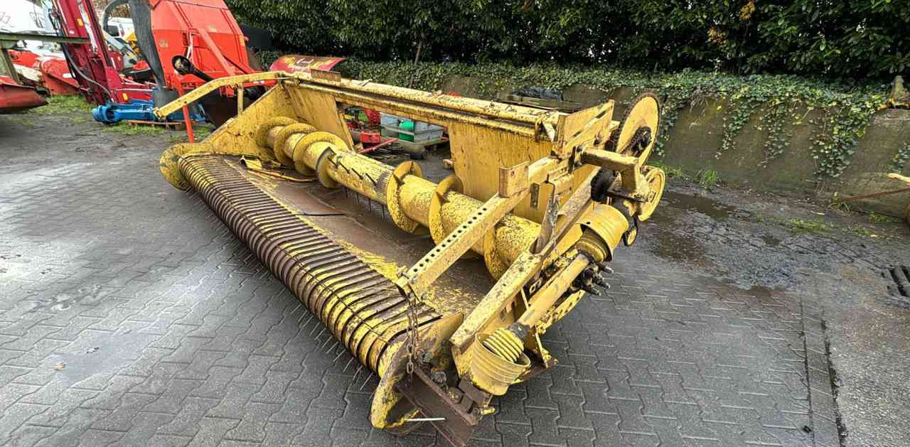 New Holland New Holland / Clayson Pickup, hakselaar, hakselunit, diversen - Erntemaschine: das Bild 1 New Holland New Holland / Clayson Pickup, hakselaar, hakselunit, diversen - Erntemaschine: das Bild 1